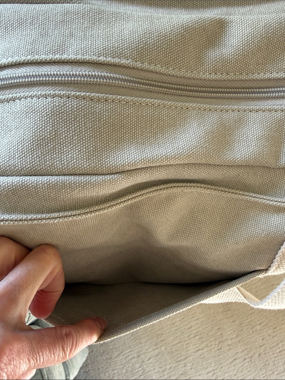 Lo & Sons Canvas Weekender Tote Bag - Picture 6 of 16